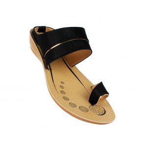 Womens Daily Wear Heeled Chappal With Toe Ring And Back Support Black 3037